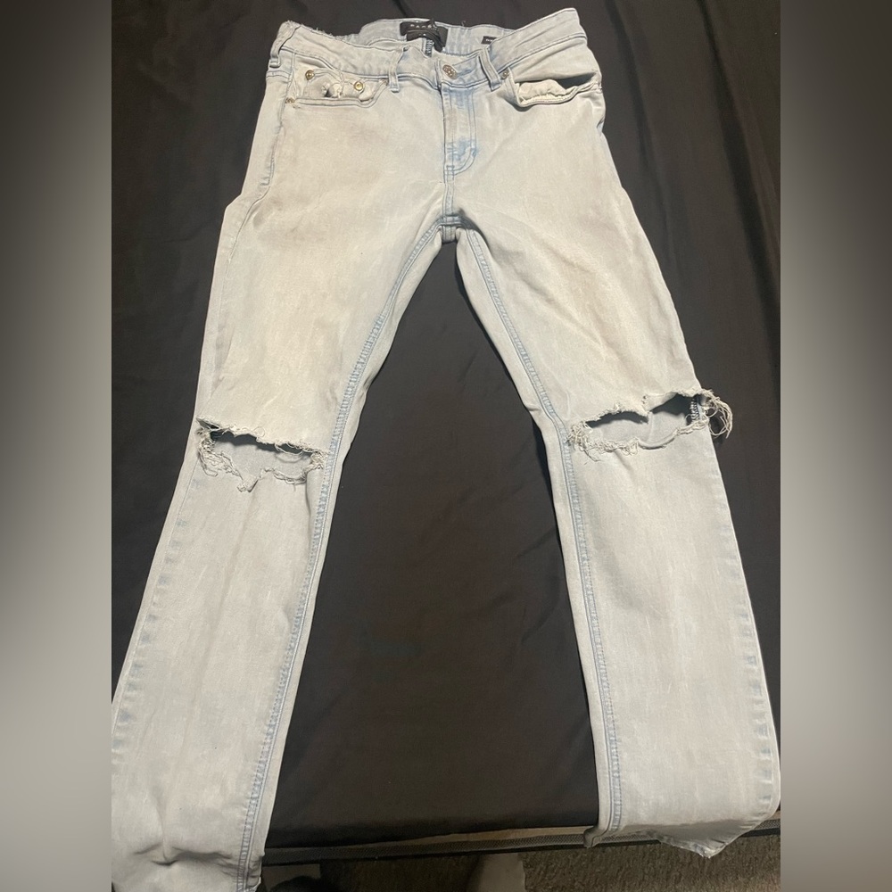Distressed Skinny Jeans